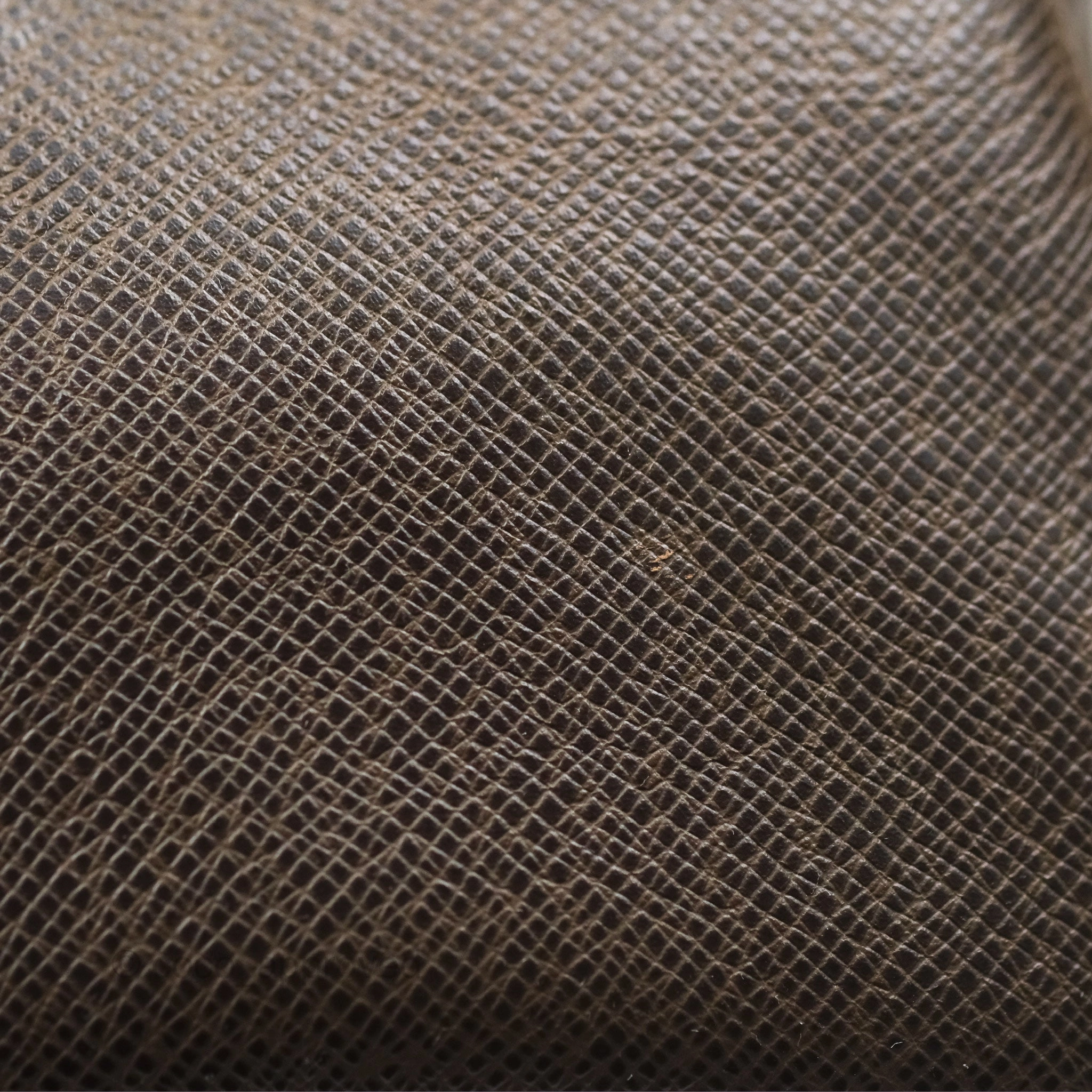 Louis Vuitton Vintage Kendall PM in Brown Taiga Leather
