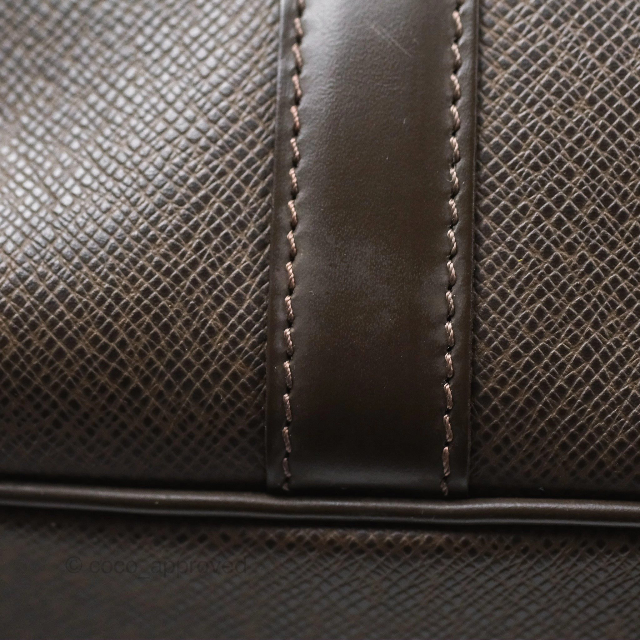 Louis Vuitton Vintage Kendall PM in Brown Taiga Leather