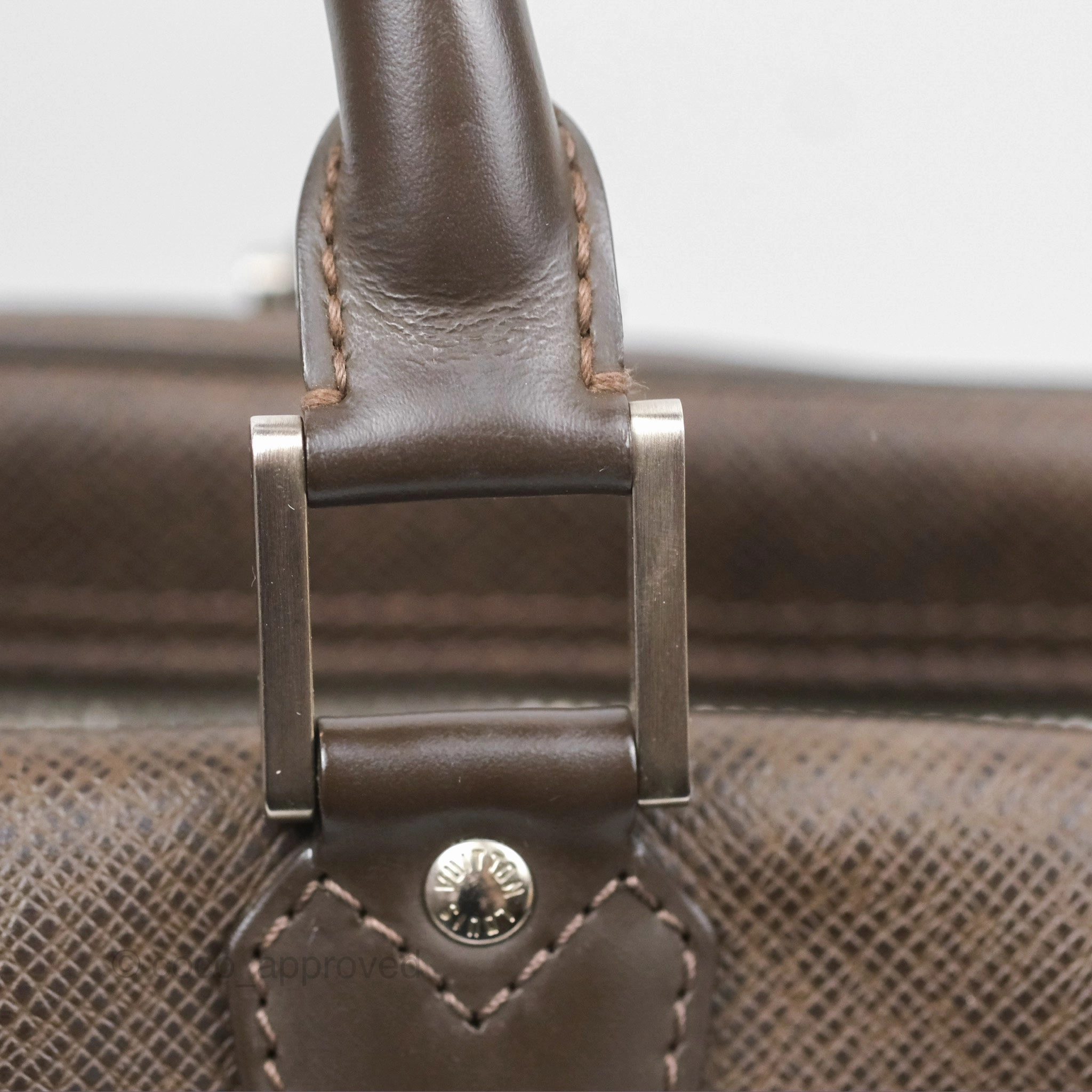 Louis Vuitton Vintage Kendall PM in Brown Taiga Leather