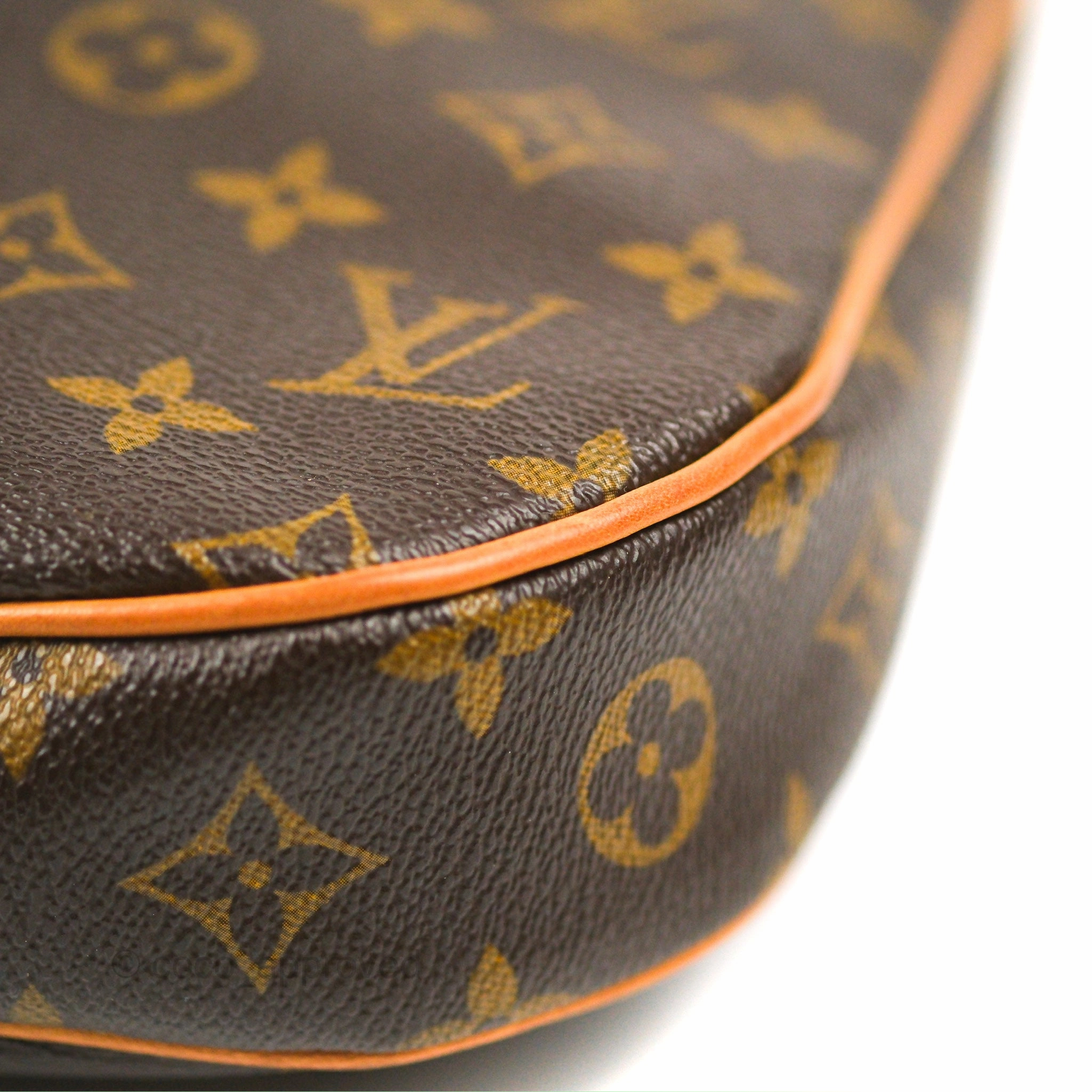 Louis Vuitton Vintage Odeon Shoulder Bag Monogram Canvas MM