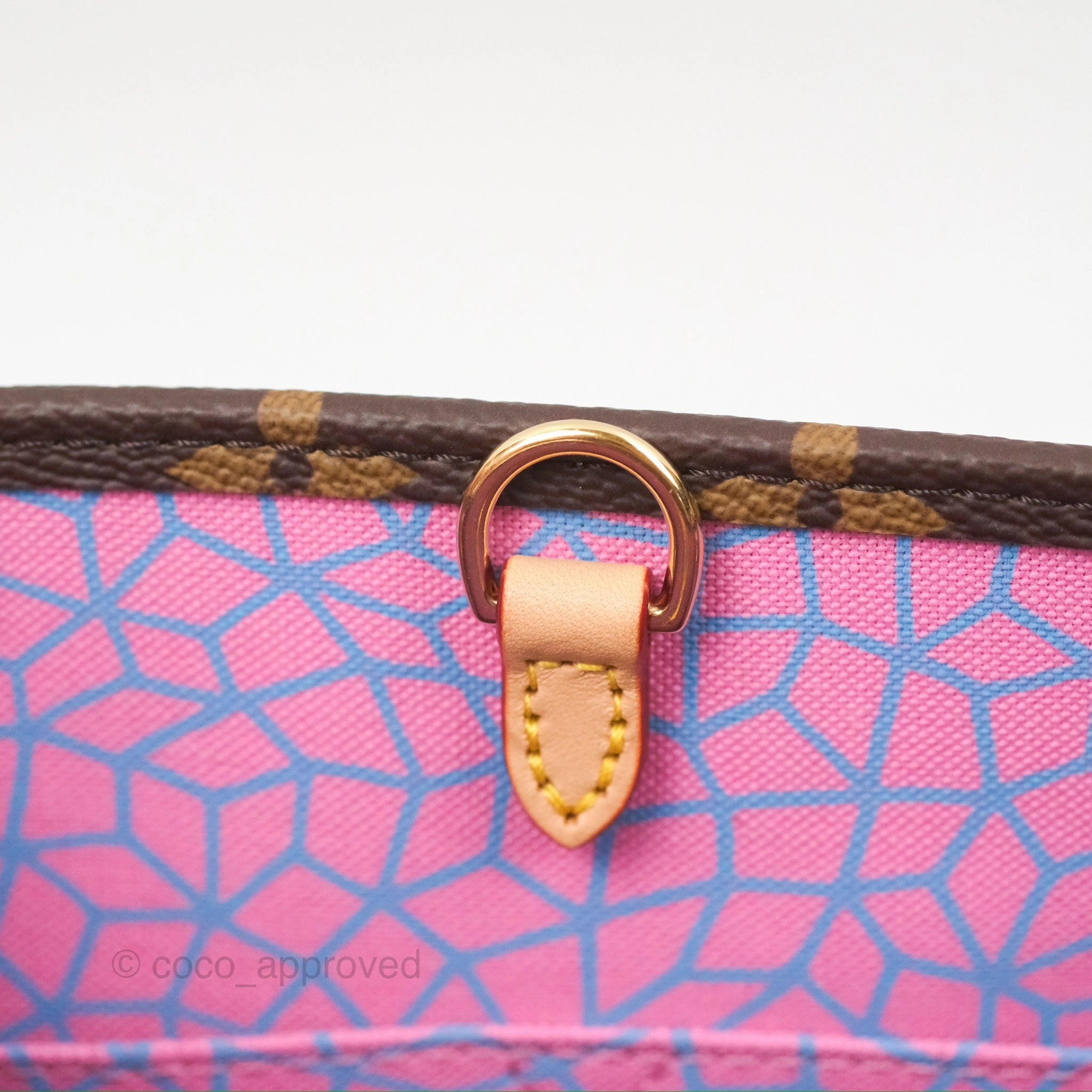 Louis Vuitton x Yayoi Kusama OnTheGo PM Monogram Canvas
