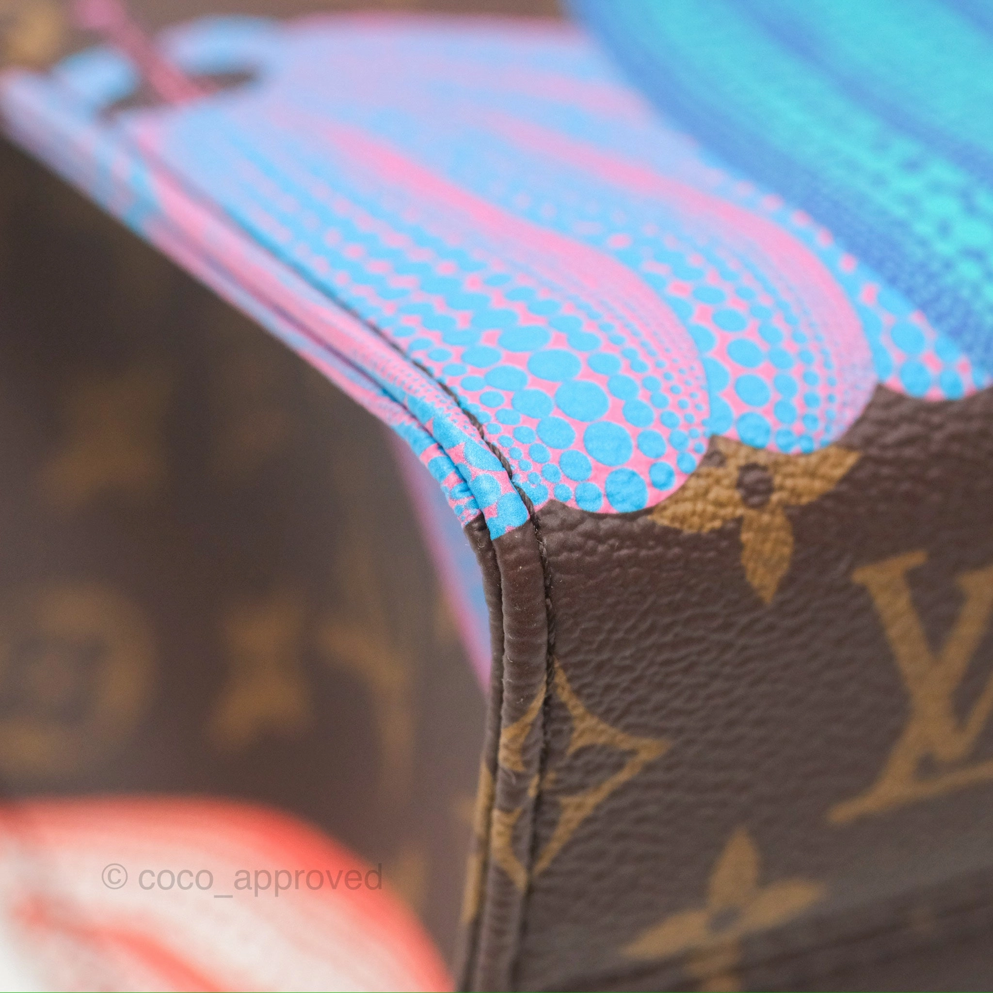 Louis Vuitton x Yayoi Kusama OnTheGo PM Monogram Canvas