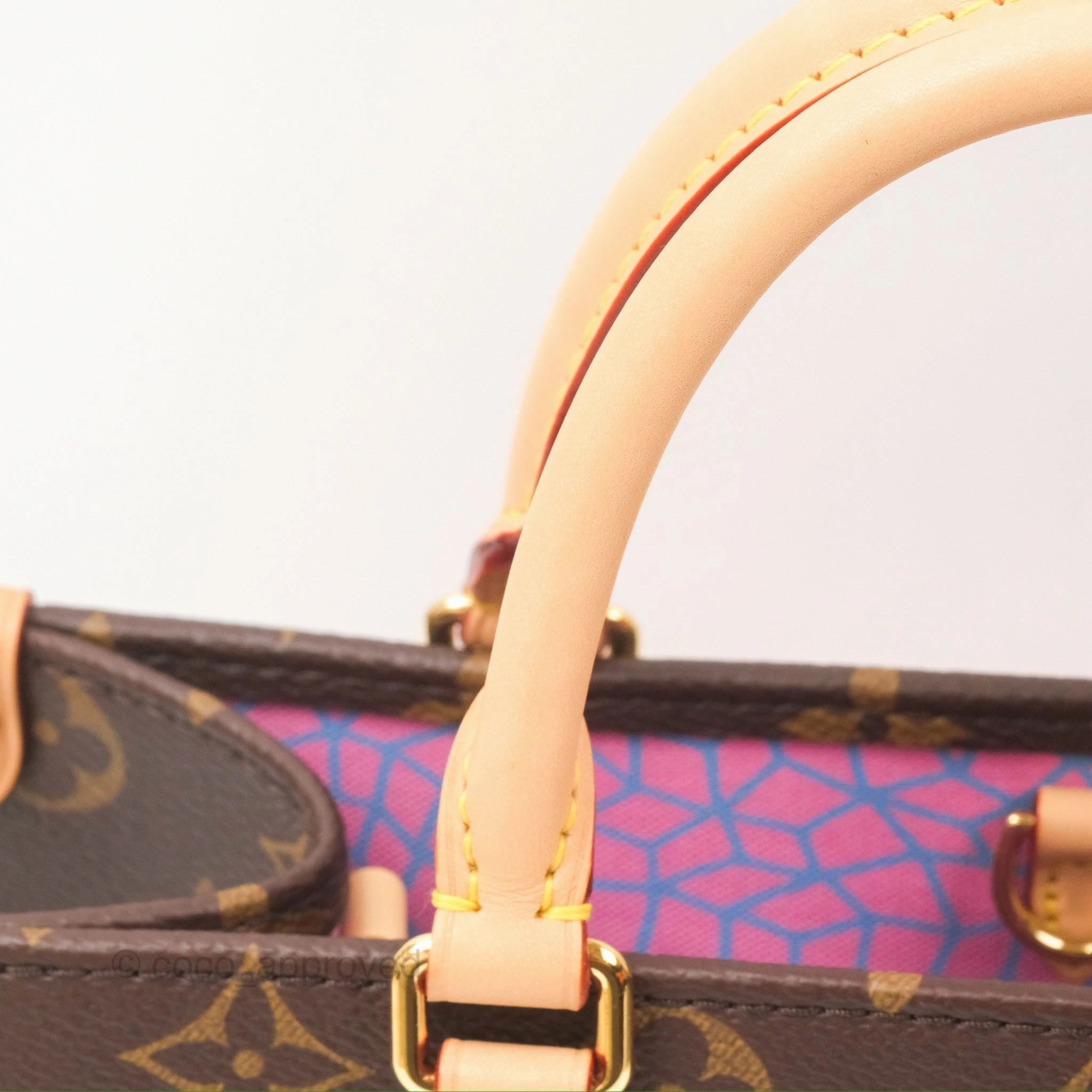 Louis Vuitton x Yayoi Kusama OnTheGo PM Monogram Canvas