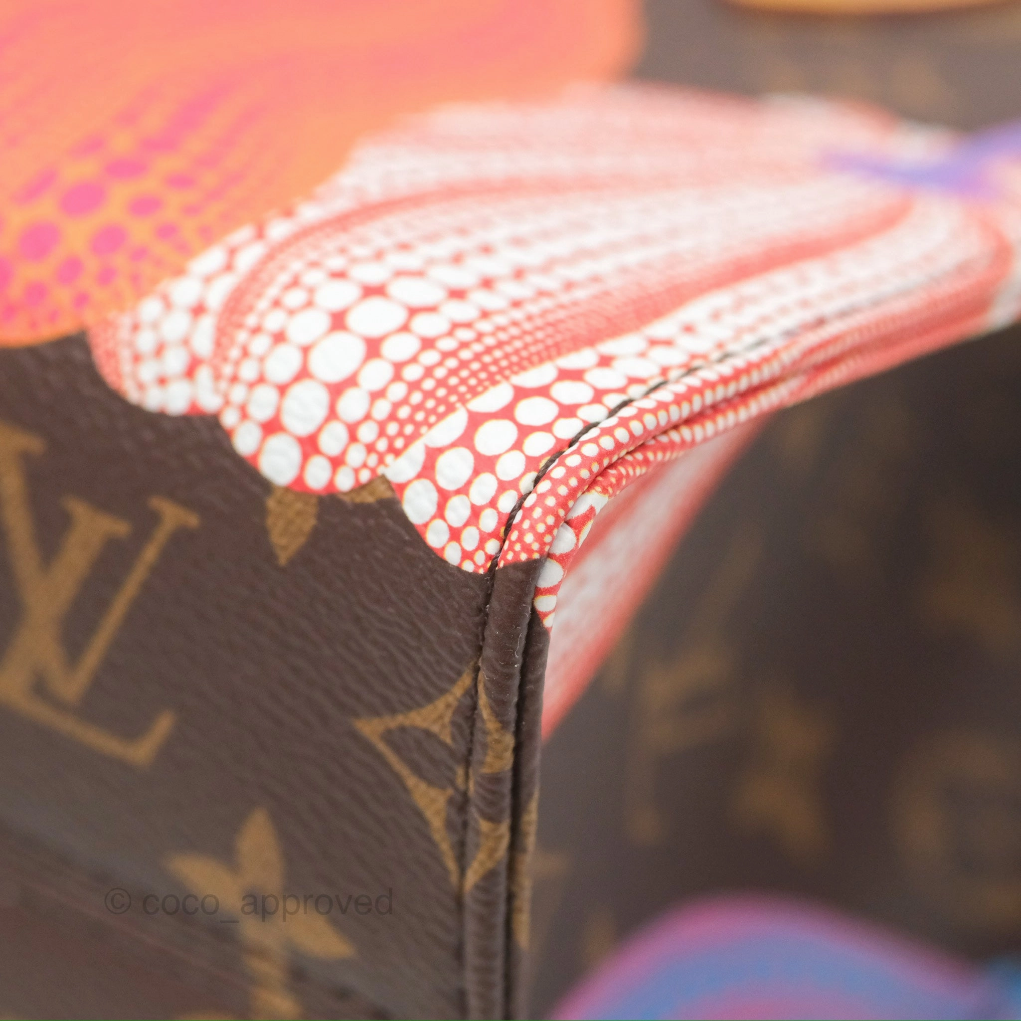 Louis Vuitton x Yayoi Kusama OnTheGo PM Monogram Canvas