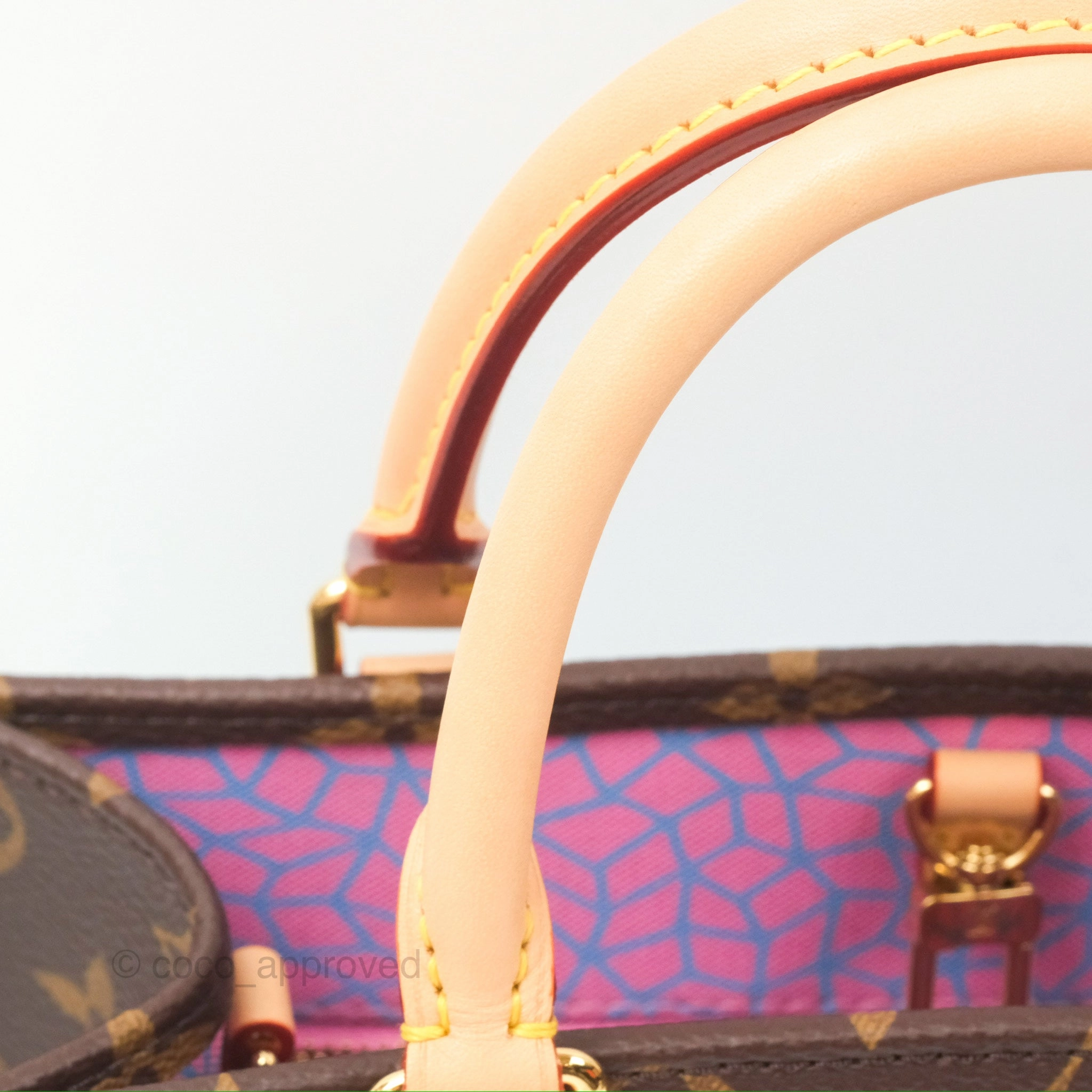 Louis Vuitton x Yayoi Kusama OnTheGo PM Monogram Canvas