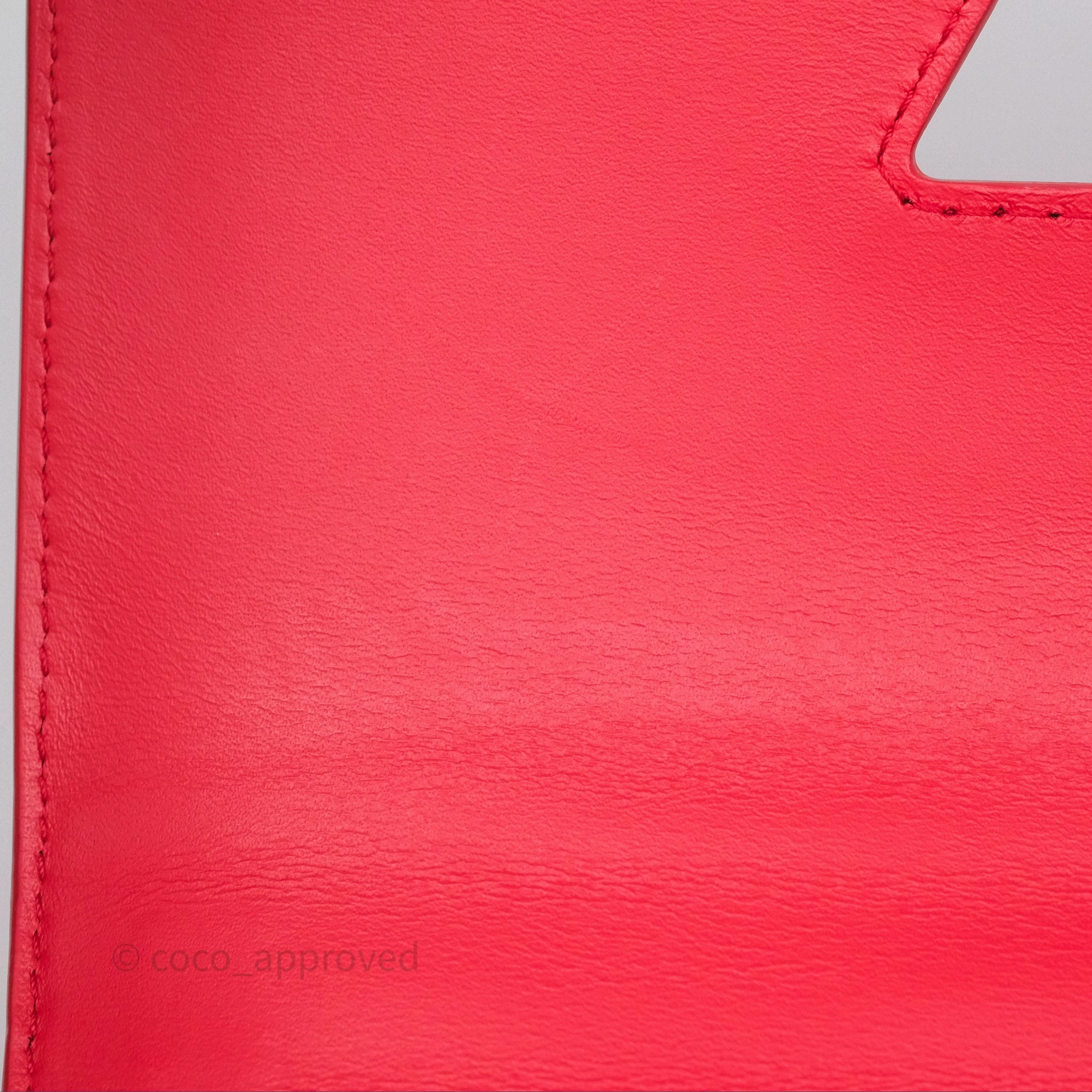 Louis Vuitton x Yayoi Kusama Twist MM Red/ White Epi Silver Hardware
