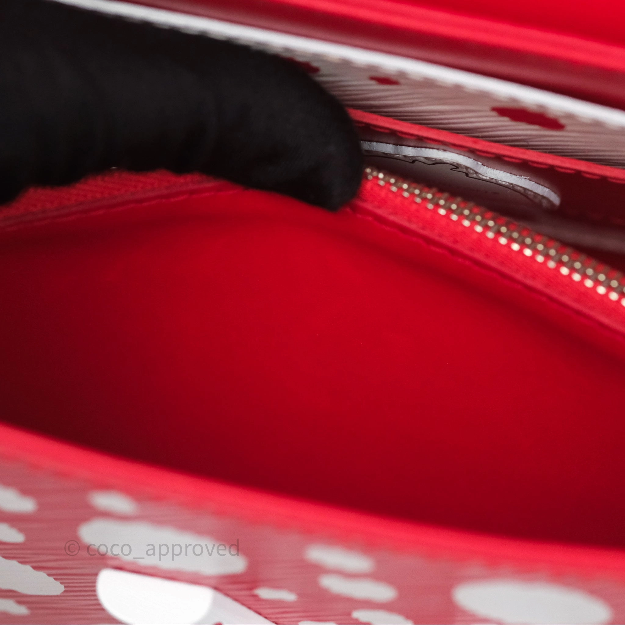 Louis Vuitton x Yayoi Kusama Twist MM Red/ White Epi Silver Hardware