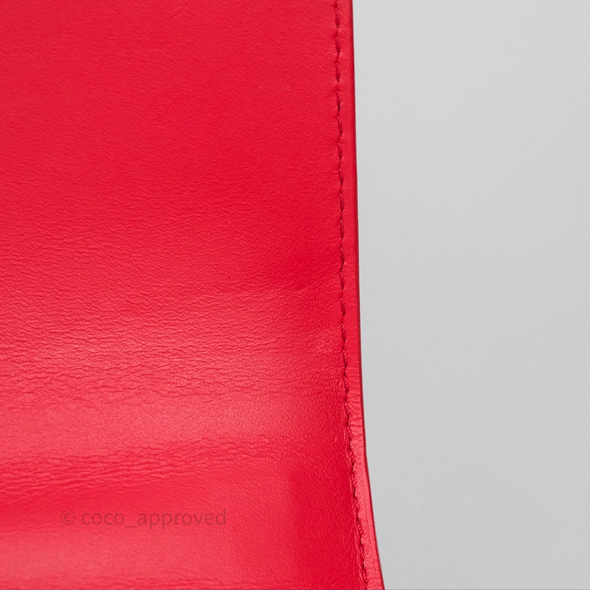 Louis Vuitton x Yayoi Kusama Twist MM Red/ White Epi Silver Hardware