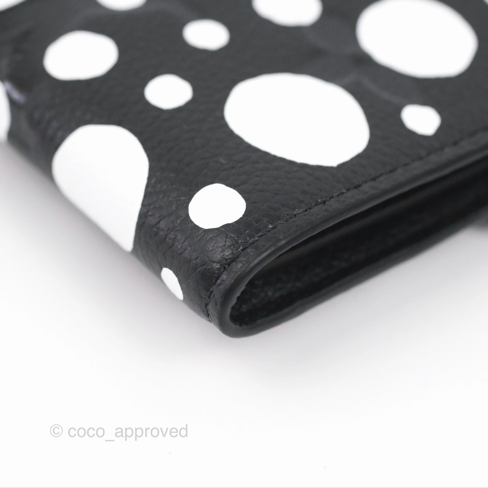 Louis Vuitton x Yayoi Kusama Victorine Wallet White/Black Monogram Empreinte