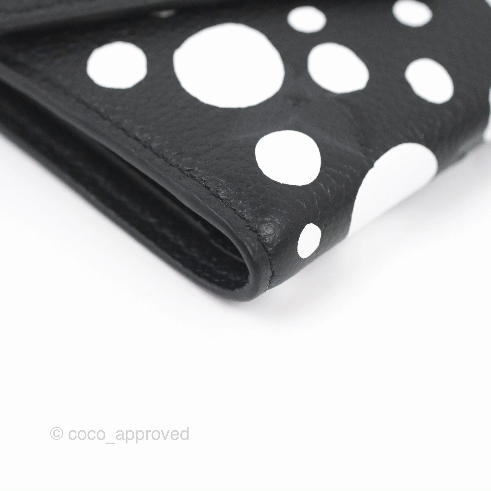 Louis Vuitton x Yayoi Kusama Victorine Wallet White/Black Monogram Empreinte