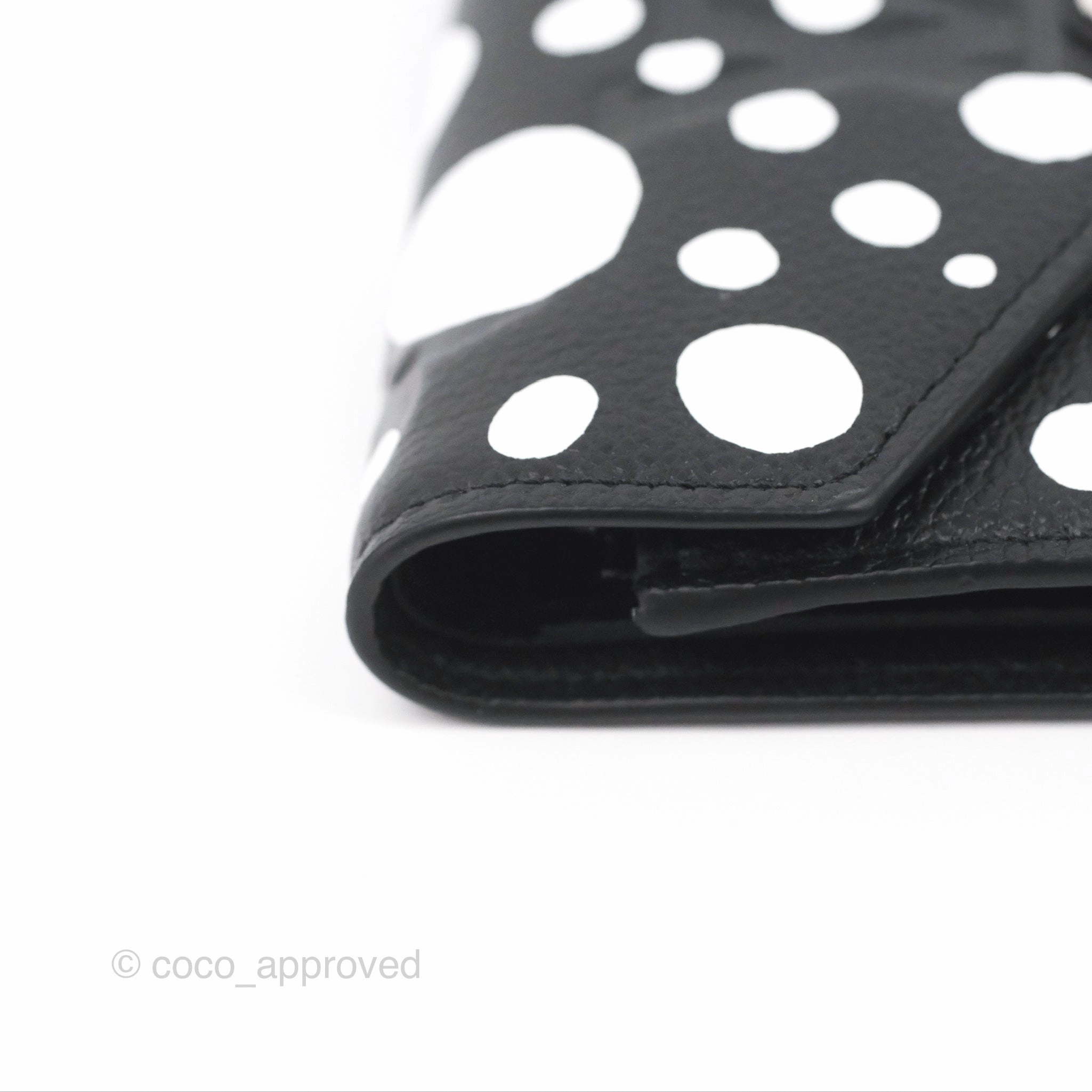Louis Vuitton x Yayoi Kusama Victorine Wallet White/Black Monogram Empreinte